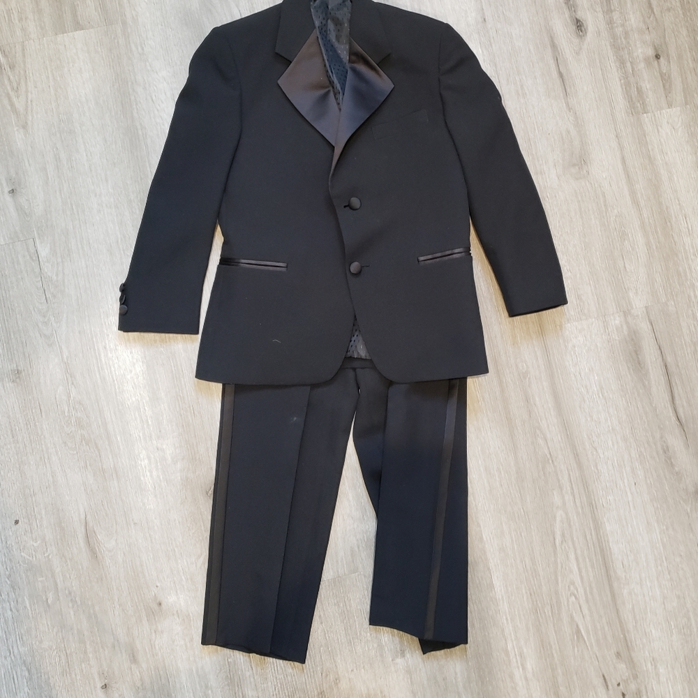 Tuxedo for Boys 🤵